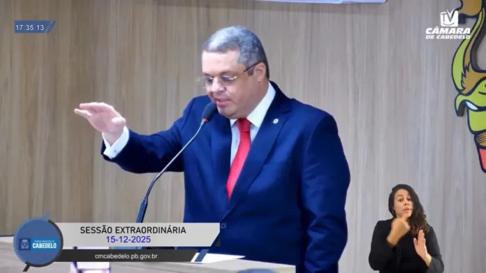 posse-edvaldo-neto-prefeito-interino-cabedelo-pb-1200x674