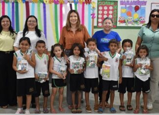 São José do Bonfim inicia ano letivo com entrega de kits escolares e presença da prefeita nas escolas