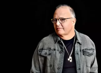 Cantor Guilherme Arantes traz turnê ’50 Anos-Luz’ a João Pessoa