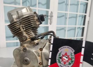 Polícia Militar recupera motor de motocicleta com restrição de roubo na zona rural de Juru