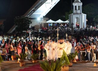 Celebração de Pentecostes reúne mais de milhares de fiéis em madrugada de oração na Diocese de Patos