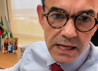 Murilo Galdino entra de licença e Raniery Paulino assume vaga na Câmara Federal