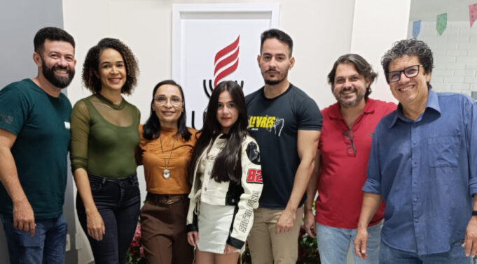 estudantes-681x378