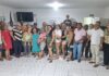 Prefeitura de Santa Terezinha entrega óculos de grau aos alunos da EJA