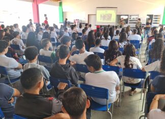 ICMBio e UFCG ministram palestra para alunos e professores de Santa Terezinha sobre o Projeto Jararaca do Jabre: Conhecer para Proteger